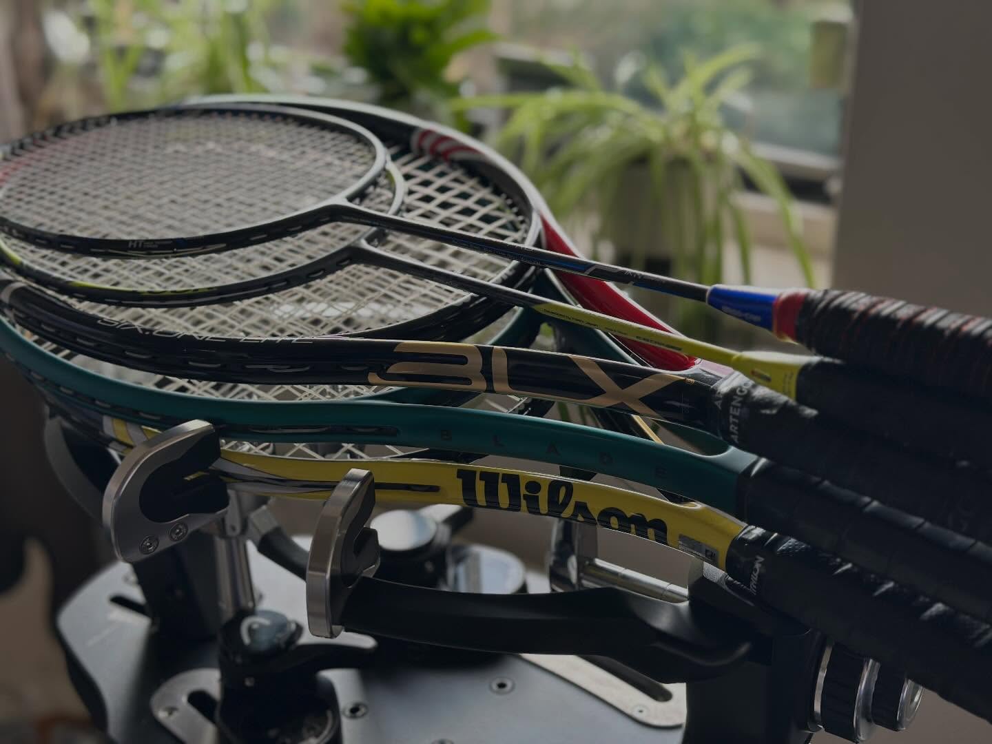Dat was een gevarieerde dag: #tennis #badminton @wilsontennis @yonex_badminton @dunlopbadminton